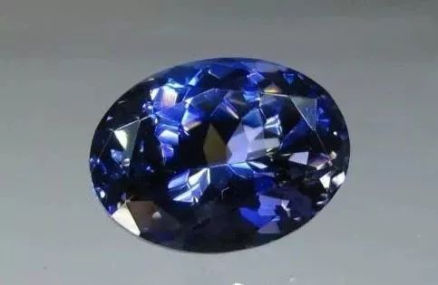 你喜欢什么钻石？带你看看全世界最闪的钻石！  第5张